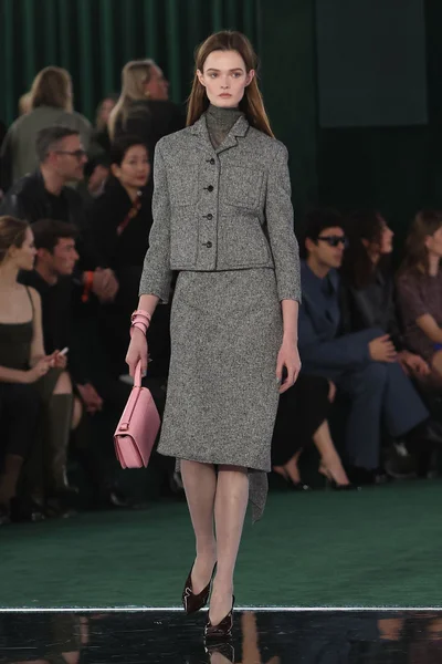 Look 39